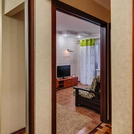 Apartment - Sobornyi Prospect 93 Zaporizhia Ngoại thất bức ảnh