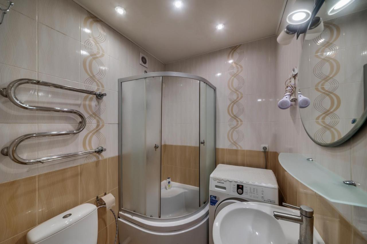 Apartment - Sobornyi Prospect 93 Zaporizhia Ngoại thất bức ảnh